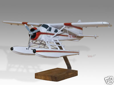 De Havilland DHC 2 Beaver on Floats Wood Desktop Model  