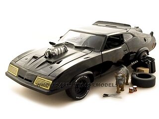 MAD MAX ROAD WARRIOR INTERCEPTOR 118 DIECAST MODEL CAR BY AUTOART 