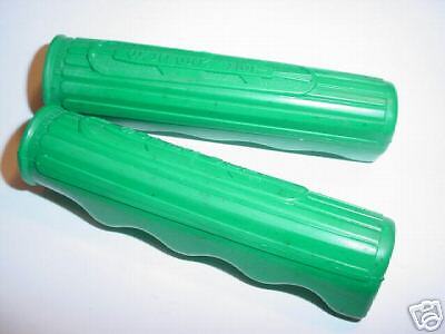 BICYCLE GRIPS WESTERN FLYER SUPER JET GREEN NOS  