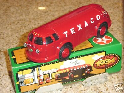 TEXACO 1934 DIAMOND T TANKER BANK #11 SERIES 1994  